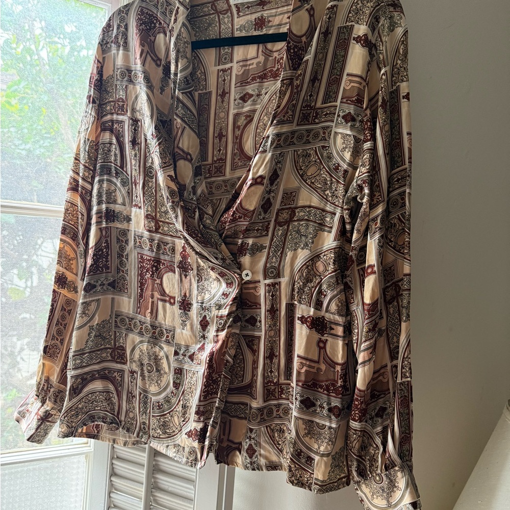 Liz Claiborne Vintage Patterned Silk Button-Up Shirt